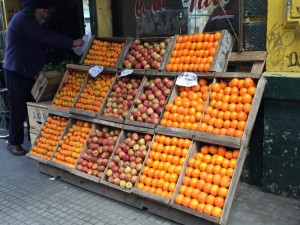 街角の果物屋さん